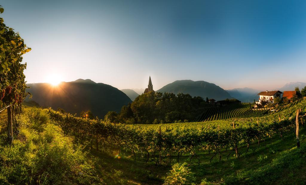 Tollhof Villa Bolzano Exterior photo