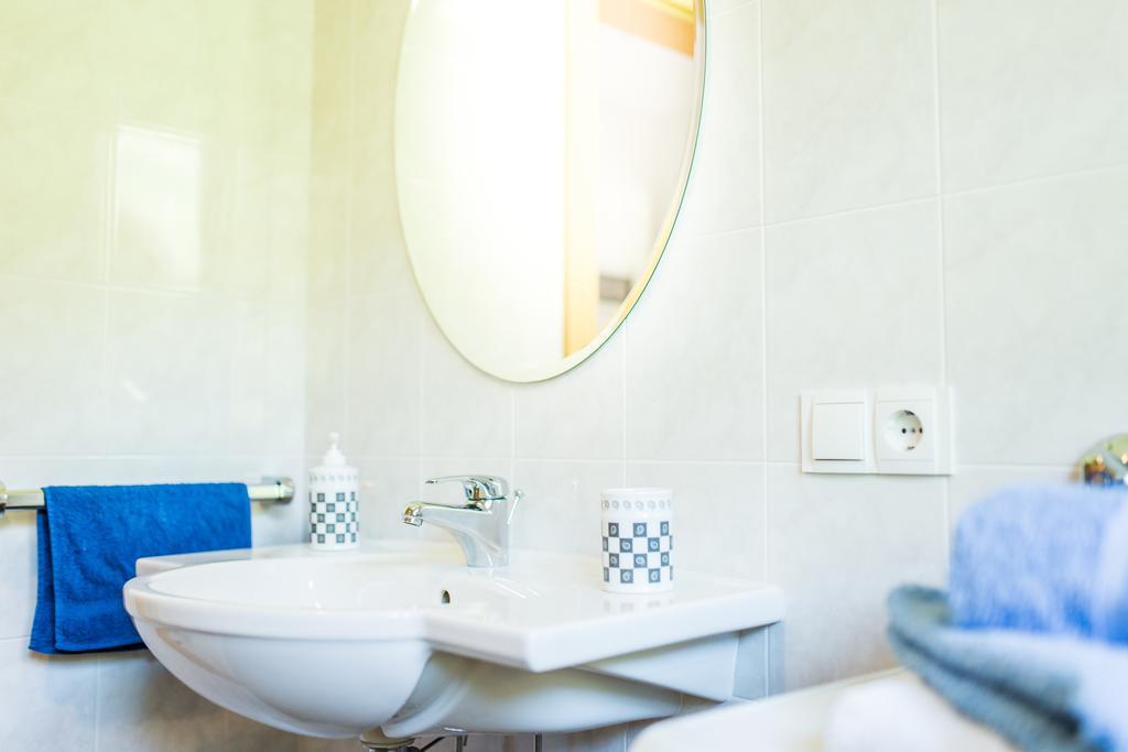 Tollhof Villa Bolzano Room photo