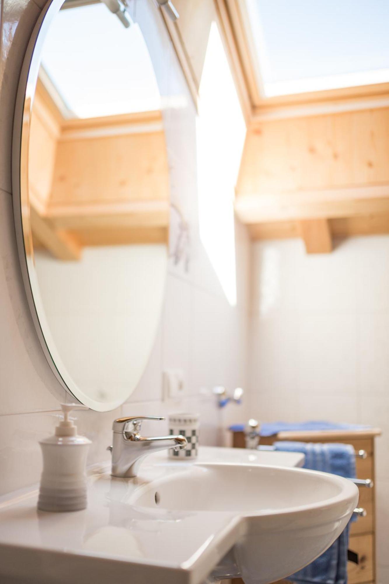 Tollhof Villa Bolzano Room photo
