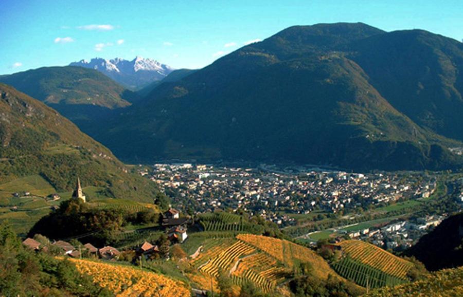 Tollhof Villa Bolzano Exterior photo